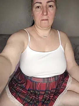 HairyVicky online show from 12-14-25, 10:04