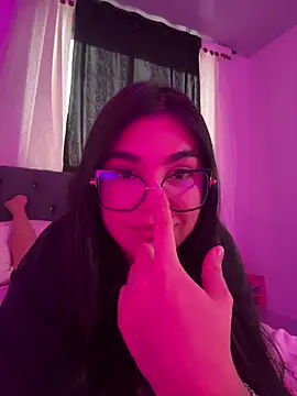 RoseCassie online show from 04-15-26, 10:54