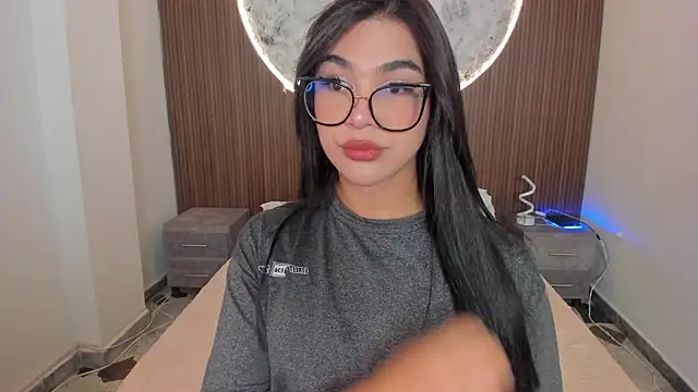 RoseCassie online show from 03-03-26, 01:40