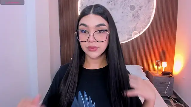 RoseCassie online show from 05-05-26, 01:25