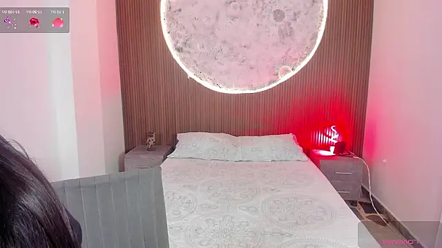 RoseCassie online show from 02-14-26, 01:22