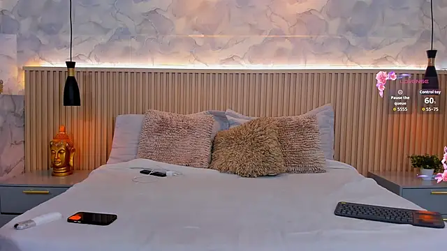 AinaraJimenez online show from 10-16-25, 08:06