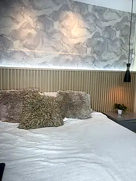 AinaraJimenez online show from 11-24-25, 07:25