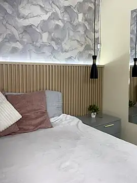 AinaraJimenez online show from 12-19-25, 07:05