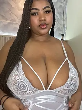 Snapshot of AinaraJimenez chatting on 02-03-26, 06:57 AinaraJimenez online show from 02-03-26, 06:57