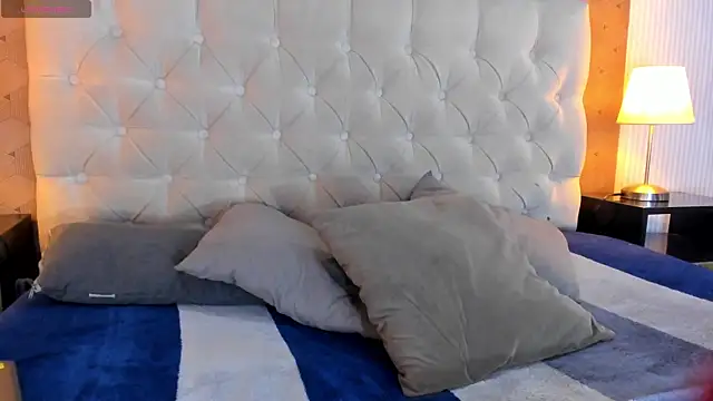 Snapshot of ash_ricci chatting on 10-10-25, 04:02 ash ricci online show from 10-10-25, 04:02