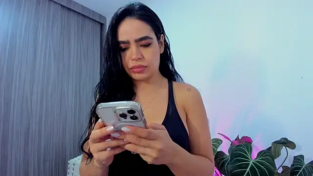 Sara Leblanc online show from 10-24-25, 03:00