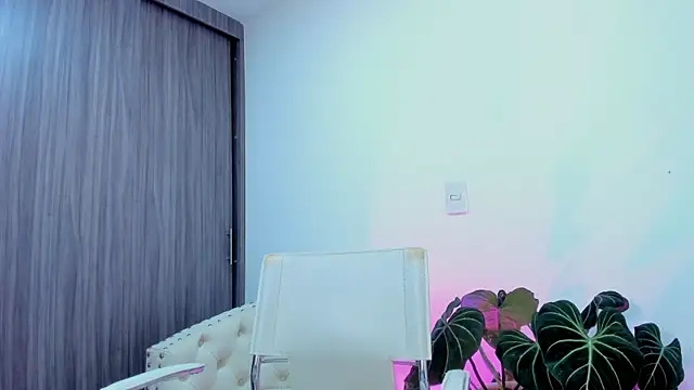 Sara Leblanc online show from 10-01-25, 03:05