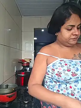 ppatriciarabello online show from 12-18-25, 01:26