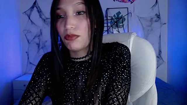 mia collens online show from 10-31-25, 03:14