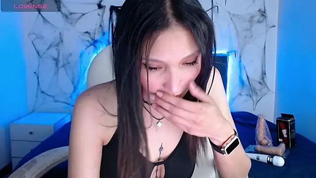 Snapshot of mia_collens chatting on 10-23-25, 03:38 mia collens online show from 10-23-25, 03:38