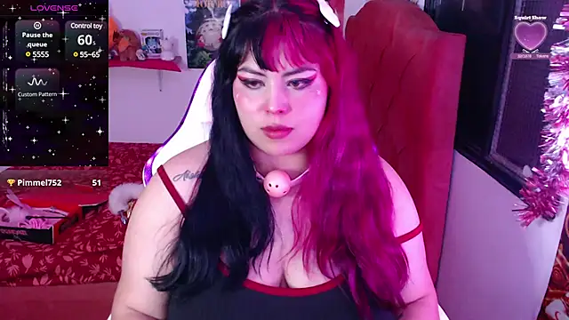 Snapshot of Pinky-Flower chatting on 01-19-25, 05:26 Pinky-Flower online show from 01-19-25, 05:26