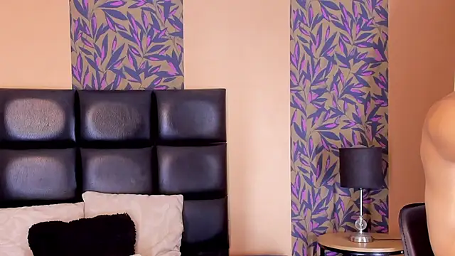 hinata itachi online show from 02-18-26, 03:59