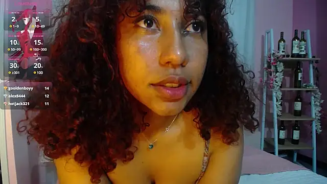 Snapshot of lauraltt chatting on 03-03-25, 06:31 lauraltt online show from 03-03-25, 06:31