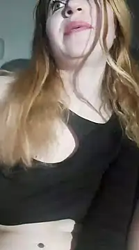 Anne-Mo online show from 03-05-25, 01:21