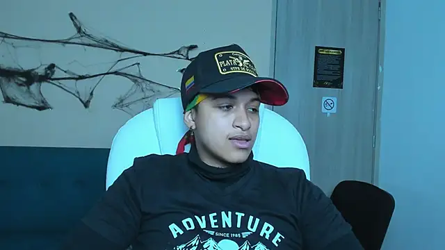 Dominick jones online show from 10-18-25, 05:31