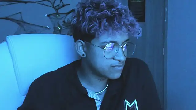 Dominick jones online show from 10-10-25, 05:41