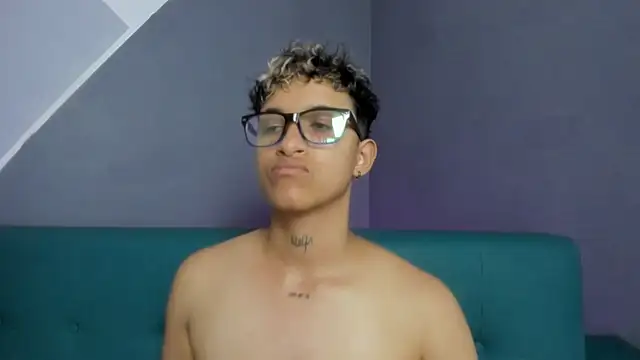 Dominick jones online show from 03-21-25, 01:24