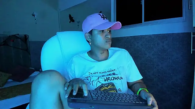 Dominick jones online show from 10-14-25, 04:57