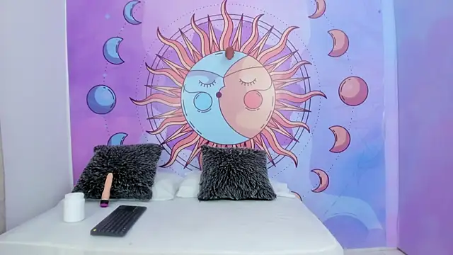 Mariana 16  online show from 09-26-25, 07:43