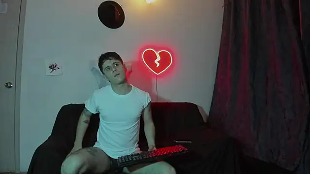 Antonello Vannucci online show from 12-24-24, 10:49