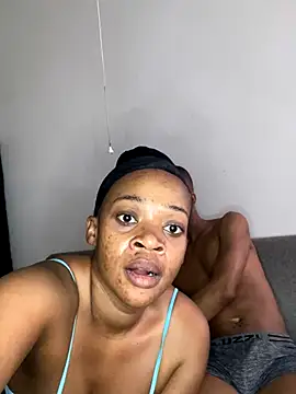 Snapshot of beverlyxxxx chatting on 11-03-25, 11:25 beverlyxxxx online show from 11-03-25, 11:25