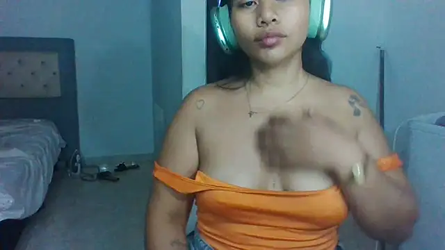 Amber Bluu online show from 01-21-25, 10:19