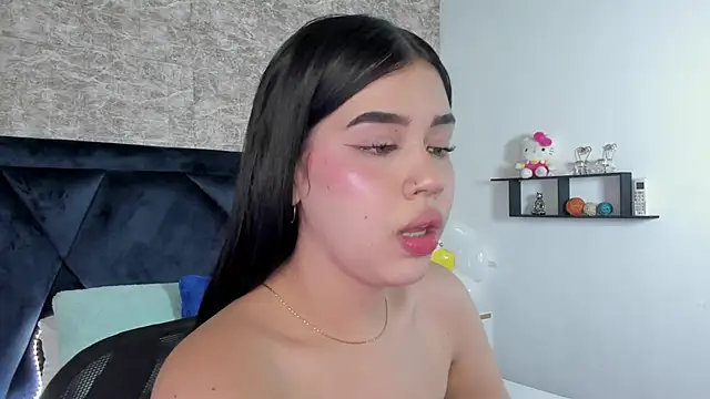 Lily Woodz online show from 09-22-25, 07:53