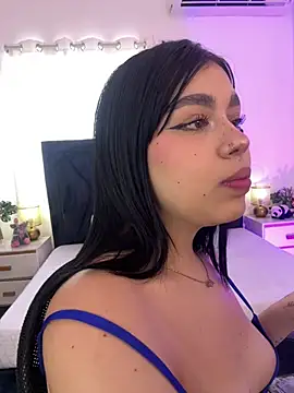 Lily Woodz online show from 06-04-26, 07:07