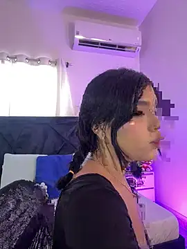 Lily Woodz online show from 06-13-26, 07:12