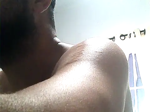 Snapshot of Jhonylima chatting on 03-18-26, 05:03 Jhonylima online show from 03-18-26, 05:03