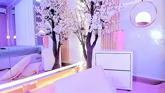 salomebenz online show from 02-15-26, 08:52