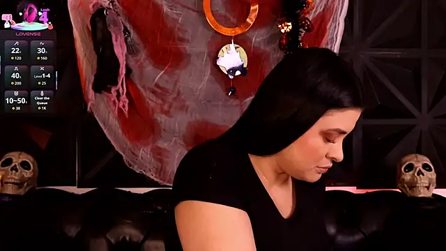 Snapshot of AnikaRomanoff chatting on 10-17-25, 04:16 AnikaRomanoff online show from 10-17-25, 04:16