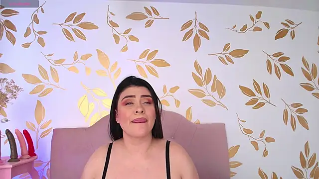 Snapshot of AnikaRomanoff chatting on 02-25-25, 06:12 AnikaRomanoff online show from 02-25-25, 06:12
