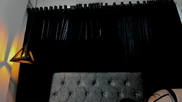 Snapshot of AnikaRomanoff chatting on 03-07-25, 12:23 AnikaRomanoff online show from 03-07-25, 12:23