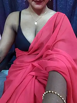 Snapshot of Mee_Neeharika chatting on 10-28-25, 11:31 Mee Neeharika online show from 10-28-25, 11:31