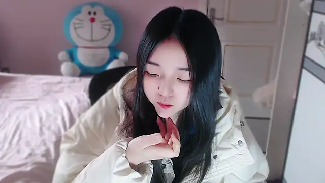 xiao-xiao-D online show from 12-04-25, 05:39