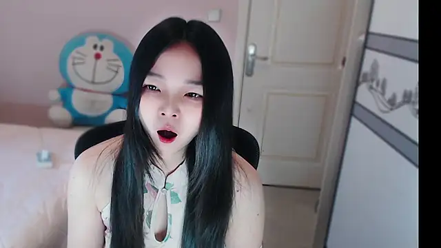 xiao-xiao-D online show from 11-27-25, 05:19