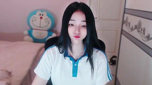 xiao-xiao-D online show from 10-25-25, 02:44