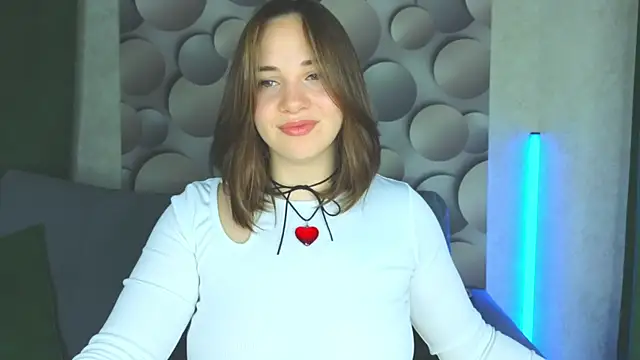 Snapshot of Cute_smile_sharon chatting on 02-09-25, 01:55 Cute smile sharon online show from 02-09-25, 01:55
