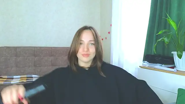 Snapshot of Cute_smile_sharon chatting on 02-13-25, 04:43 Cute smile sharon online show from 02-13-25, 04:43