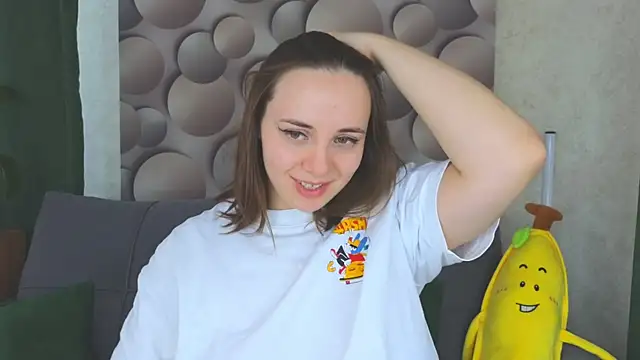Snapshot of Cute_smile_sharon chatting on 02-20-25, 04:50 Cute smile sharon online show from 02-20-25, 04:50