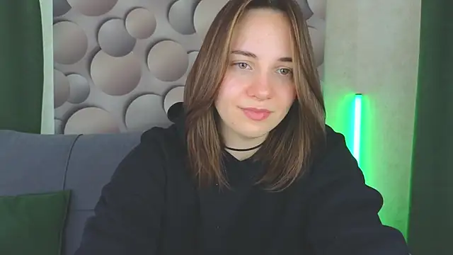 Snapshot of Cute_smile_sharon chatting on 02-16-25, 05:37 Cute smile sharon online show from 02-16-25, 05:37