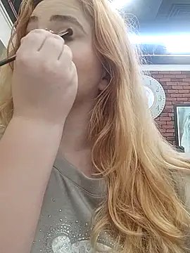 AliceWest  online show from 04-09-26, 04:02