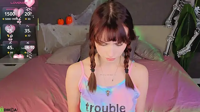 Mollly Rouge online show from 10-22-25, 12:43