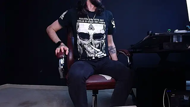 AxelColton online show from 11-12-25, 11:14