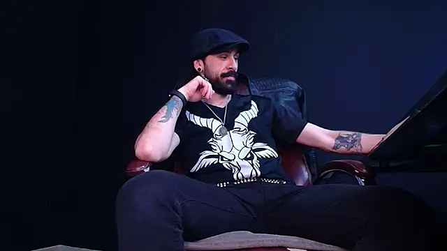 AxelColton online show from 11-13-25, 11:36