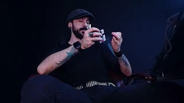 AxelColton online show from 11-30-25, 08:04