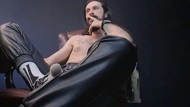 AxelColton online show from 03-03-25, 12:06