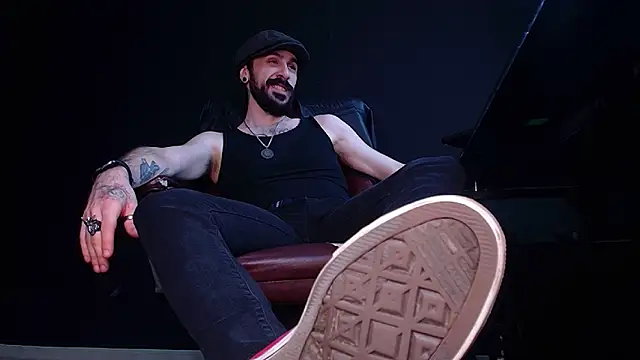 AxelColton online show from 11-28-25, 06:02